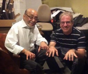 Eddie Palmieri y Rubio Boris en 2017, durante la entrevista que concedió a Mega Latina en NYC.