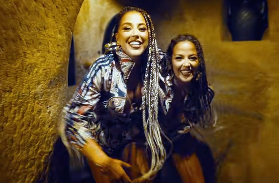 K-Narias recuperan “Salsa Con Reggaetón” veinte años después con “Canaria Soy” Gara y Loida actualizan su éxito “Salsa Con Reggaetón”.